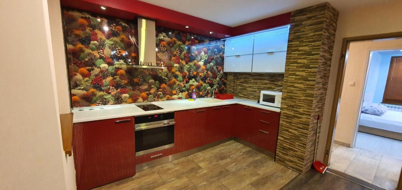 Apartment Knjaz Boris เปาโมเรีย ภายนอก รูปภาพ